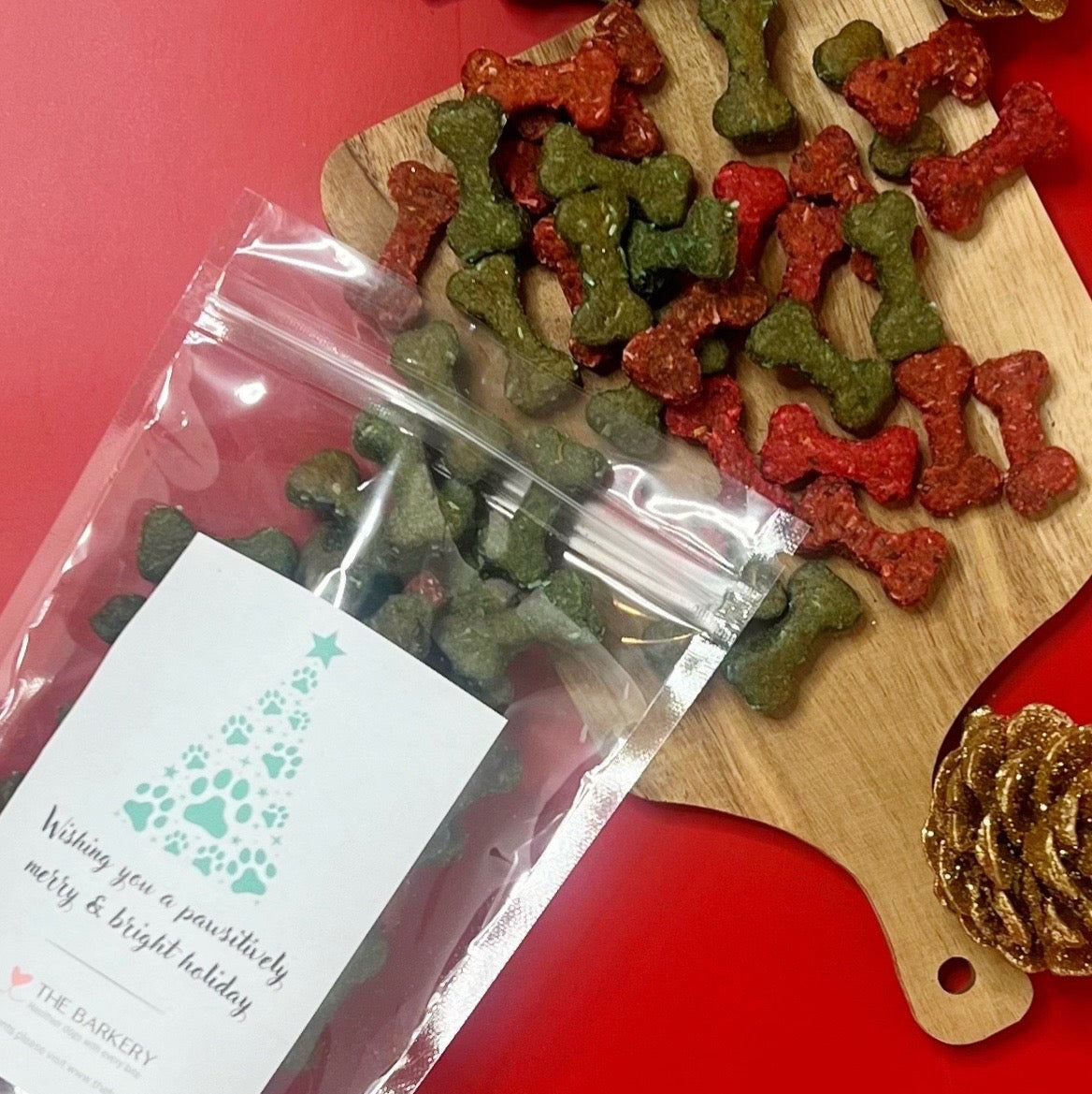 200 g bag of handmade Beetroot Bliss and Fresh Breath Spirulina dog treats